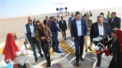 محافظ أسيوط يشارك في معرض الوادي الجديد الزراعي