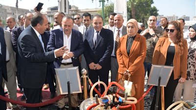 محافظ أسيوط يفتتح المعرض الزراعي الشامل بالتعاون مع الشركة المصرية للتنمية