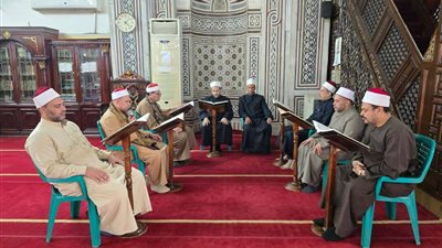 أصوات ندية بأحكام منضبط.. انعقاد المقرأة النموذجية بمسجد النصر الكبير بالمنصور