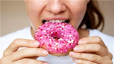 دراسة تحذر: الأطعمة فائقة التصنيع تزيد خطر الوفاة المبكرة بين المراهقين