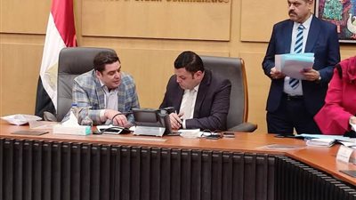 «العمدة» يطالب زيادة قدرة محطات مياه الشرب ببني سويف لتلبية احتياجات المواطنين