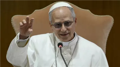 في أول رحلة خارج الفاتيكان.. البابا ليو يزور قبر «فرانسيس»