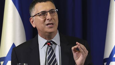 جدعون ساعر: إسرائيل تعلن دعمها الكامل لخطة ترامب لإغاثة غزة