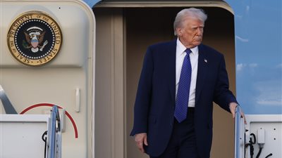 ثالث محطات جولته الخليجية.. وصول ترامب إلى الإمارات العربية المتحدة |فيديو