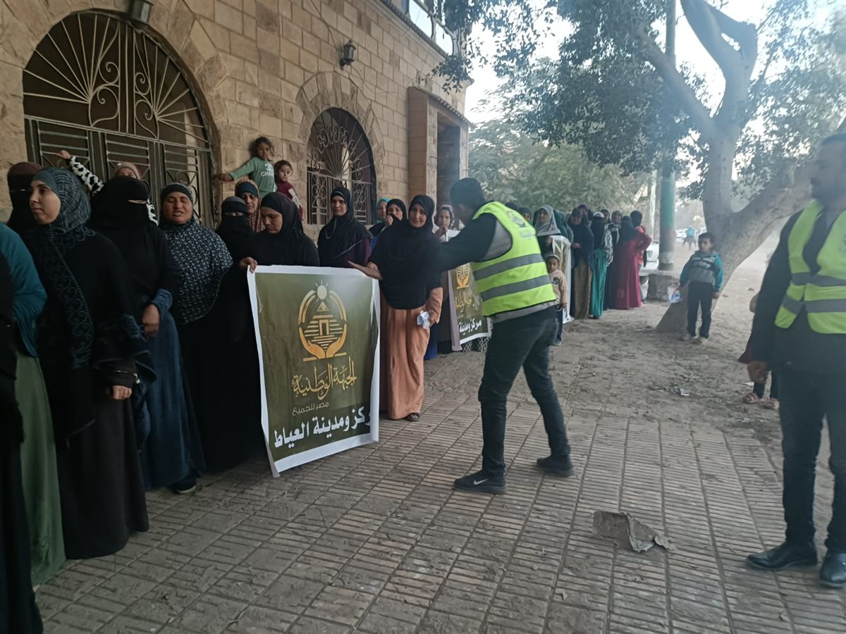 تحرير توكيلات حزب الجبهة الوطنية بأطفيح والعياط والصف