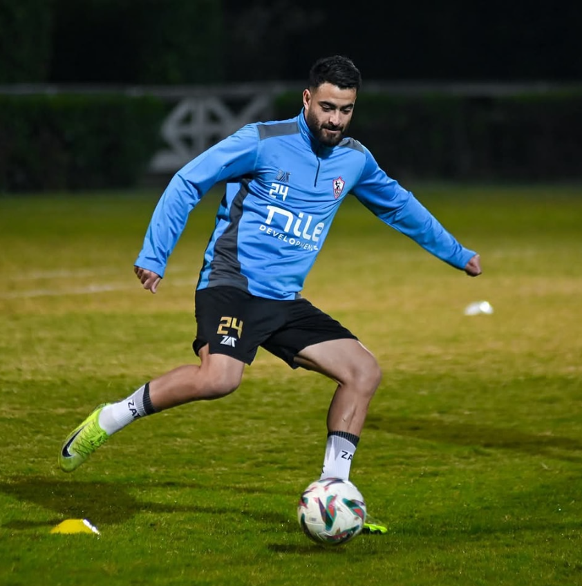لاعبي الزمالك اثناء تدريب استعدادًا لمواجهة المصري (1)