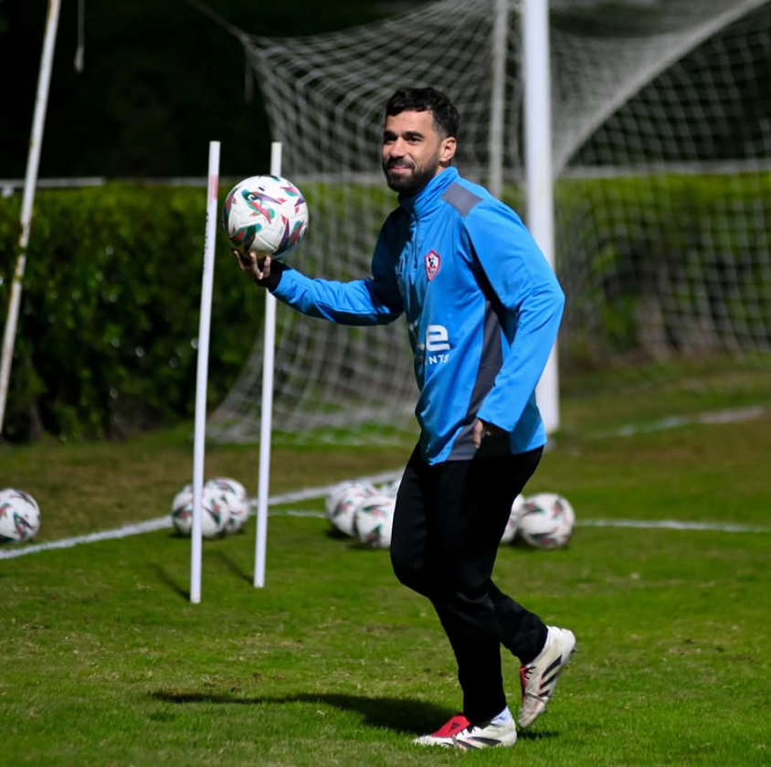 لاعبي الزمالك اثناء تدريب استعدادًا لمواجهة المصري (8)