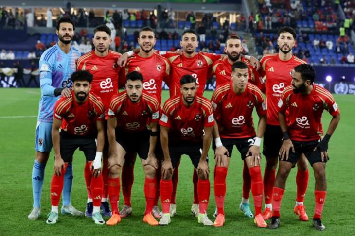 لاعبو الأهلي