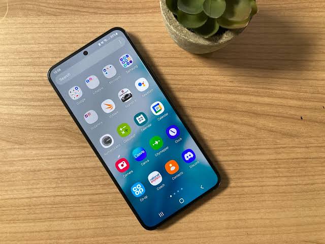 اختراق الهاتف
