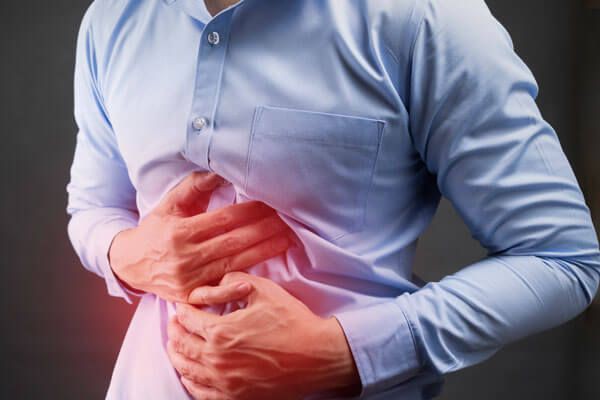 أعراض آلام البطن والمعدة