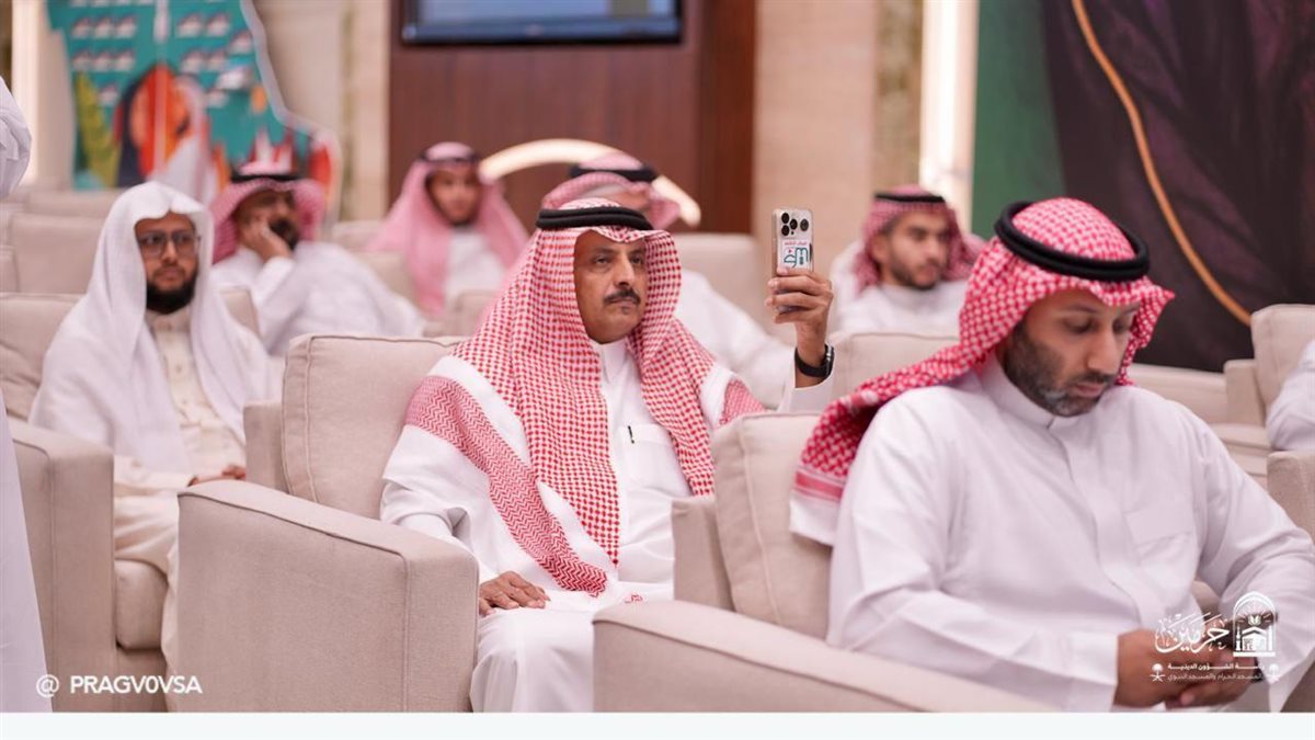 السديس يتابع خظة شهر رمضان