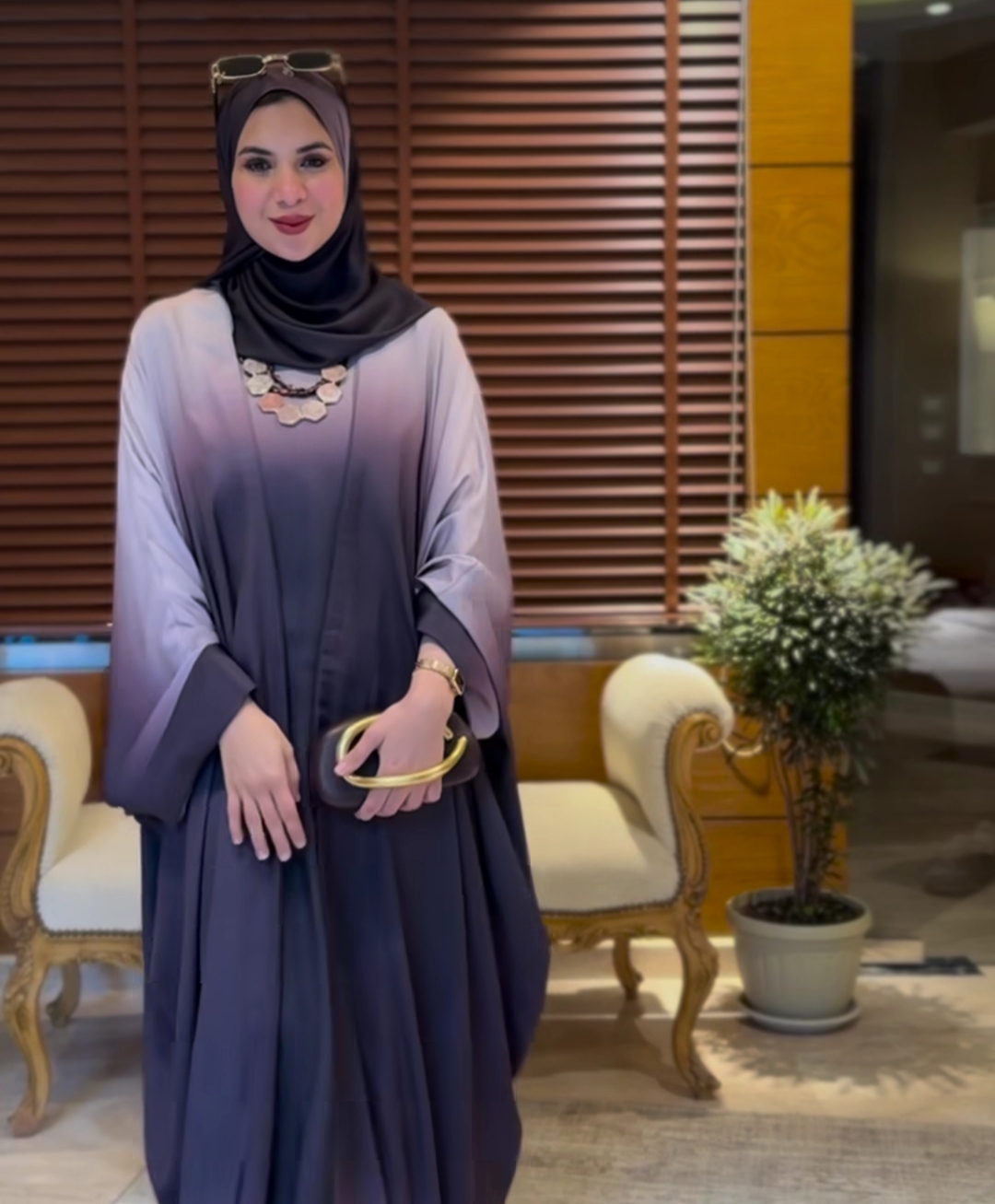عباية بنفسجي