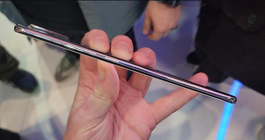 هاتف Tecno Spark Slim