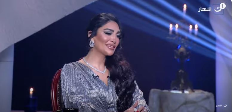 الإعلامية سالي عبد السلام