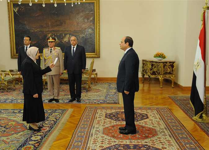 <strong>المستشارة أمانى محمد تؤدى اليمين الدستوري</strong>