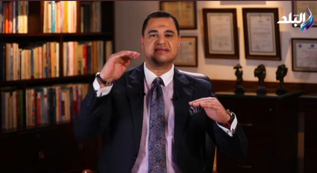 الدكتور أحمد هارون