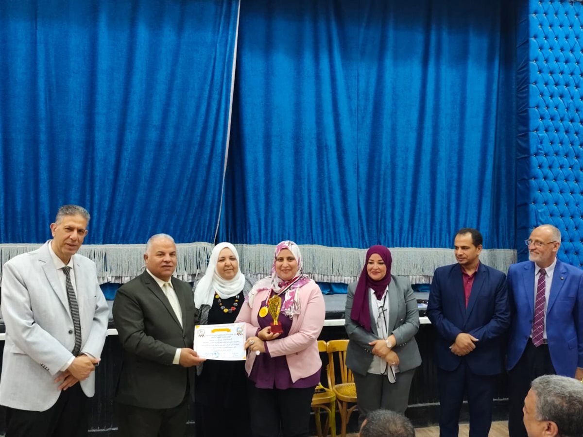 تكريم الفائزين بمسابقة