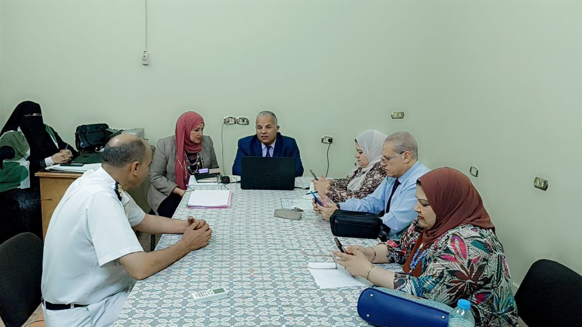 قبيصي يتابع لجان امتحانات الشهادة الإعدادية في مادة اللغة العربية من غرفة العمليات الرئيسية بالمديرية
