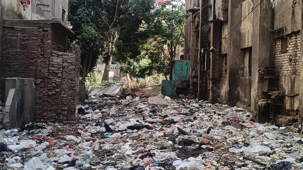 وسط غياب حى غرب الفيوم: تلال القمامة تهدد أرواح أهالي مساكن بركة الشيخ رجب