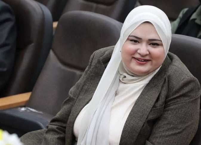 د. سارة فوزي مدرس الإذاعة والتلفزيون والإعلام الرقمي بكلية الإعلام جامعة القاهرة