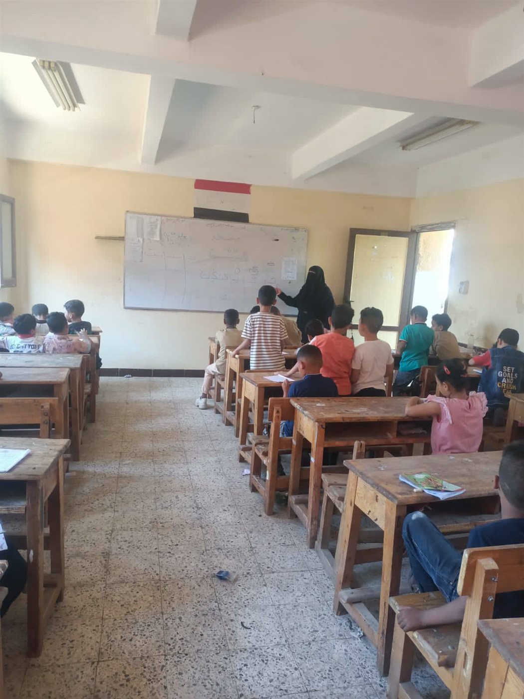 برنامج علاجي في تنمية مهارات القراءة والكتابة للتلاميذ الضعاف بالمدارس الابتدائية بالفيوم