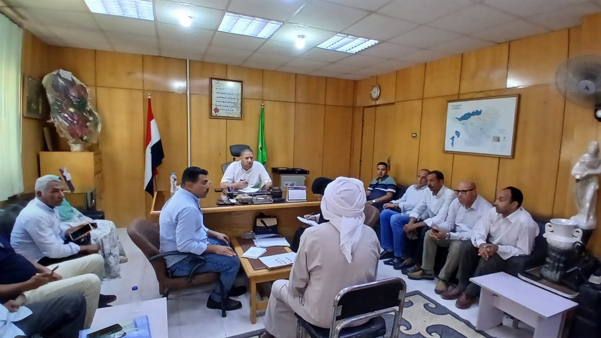 نائب محافظ الفيوم يعقد لقاءً لخدمة المواطنين بقرية الناصرية مركز الفيوم