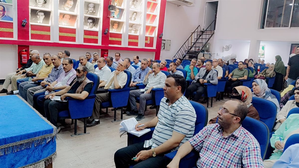 تدريب معلمي اللغة العربية بالفيوم على المنهج المطور التعليم الأساسي