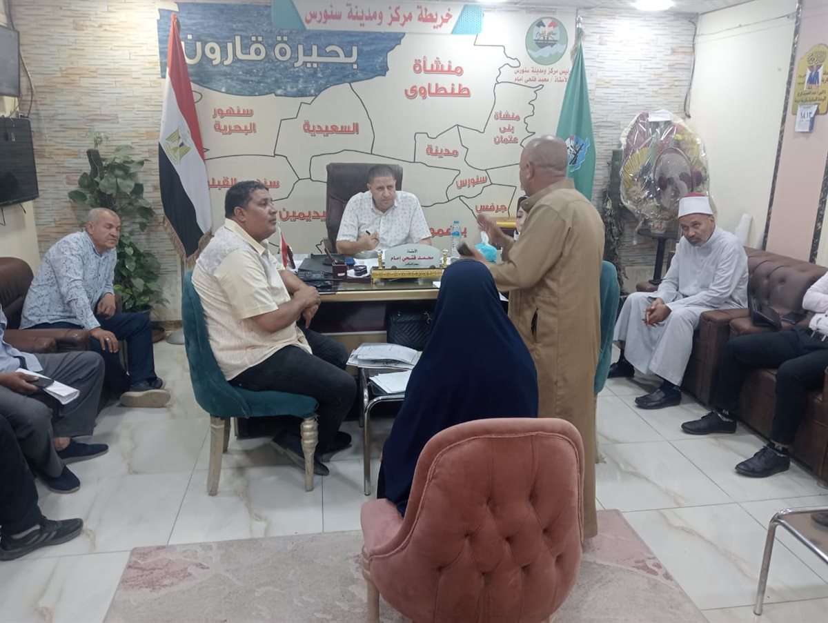 نائب محافظ الفيوم يعقد لقاءً لخدمة المواطنين بقرية أبوكساه مركز أبشواي<br>