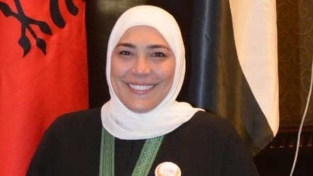 الواعظة ميرفت عزت