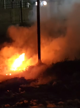 <strong> حريق بجوار سور محطة مترو عين حلوان </strong>
