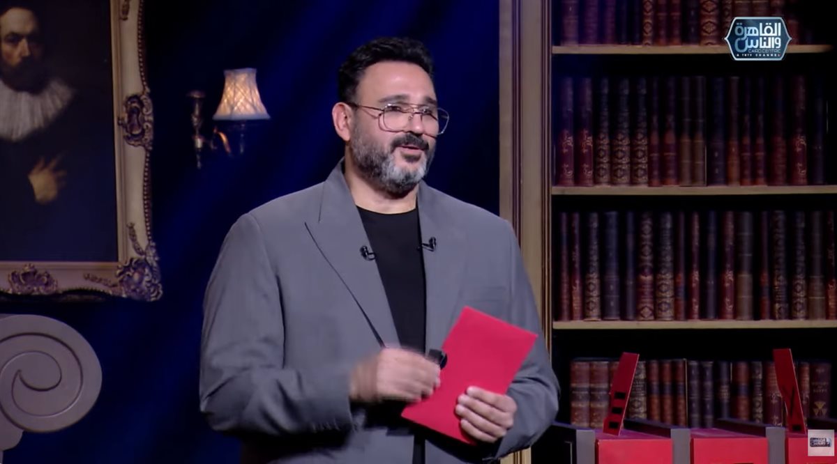 الفنان أكرم حسني