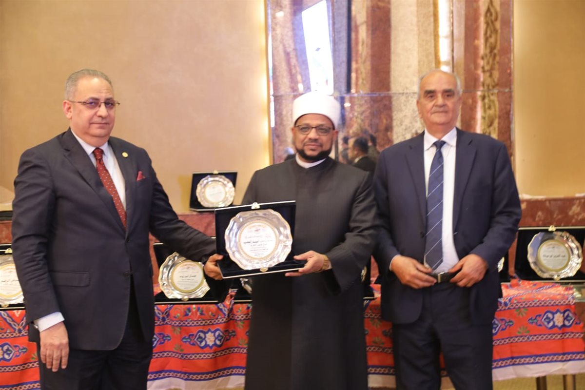 أمين البحوث الإسلامية: القضاء العادل والفكر الوسطي جناحان لاستقرار المجتمع