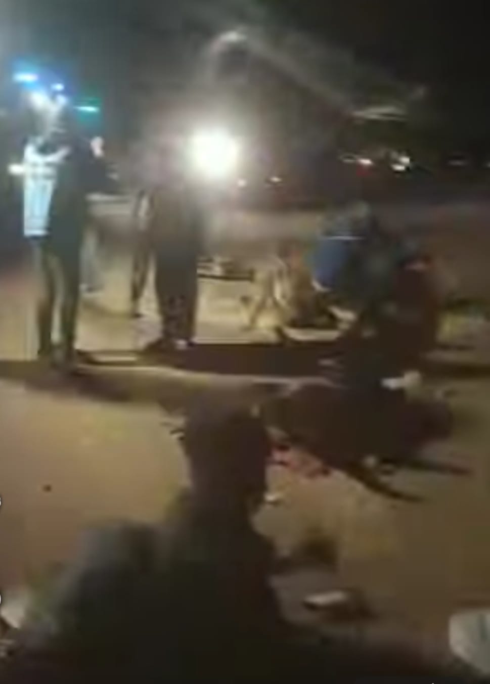 آثار انقلاب اتوبيس بطريق الواحات