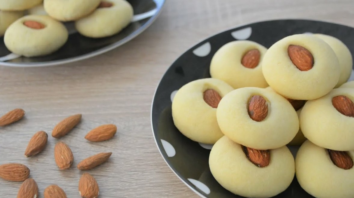 الغريبة الناعمة