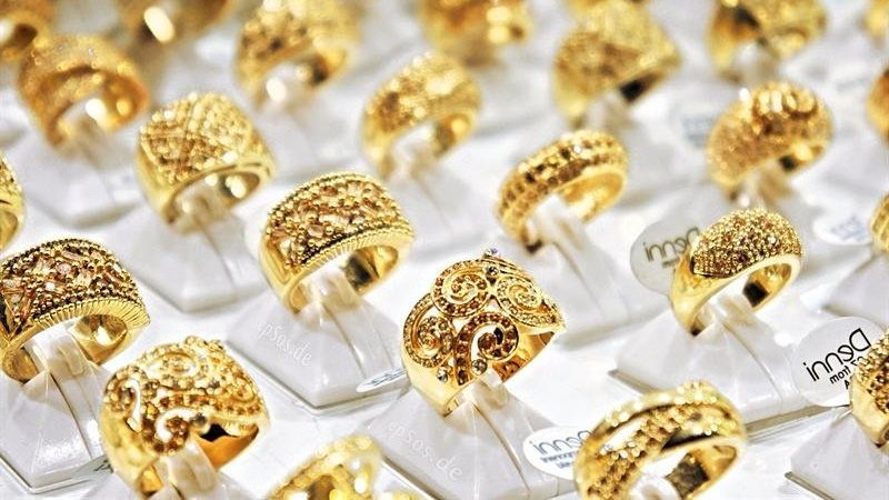 زيادة تاريخية في سعر الذهب اليوم.. وعيار 24 يقفز على 5000 جنيه بالمصنعية