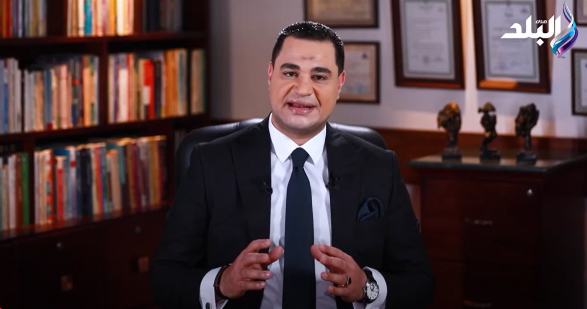 <strong> الدكتور أحمد هارون</strong>