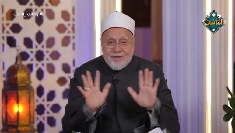 <strong> الدكتور محمد مهنا أستاذ الشريعة والقانون بجامعة الأزهر</strong>