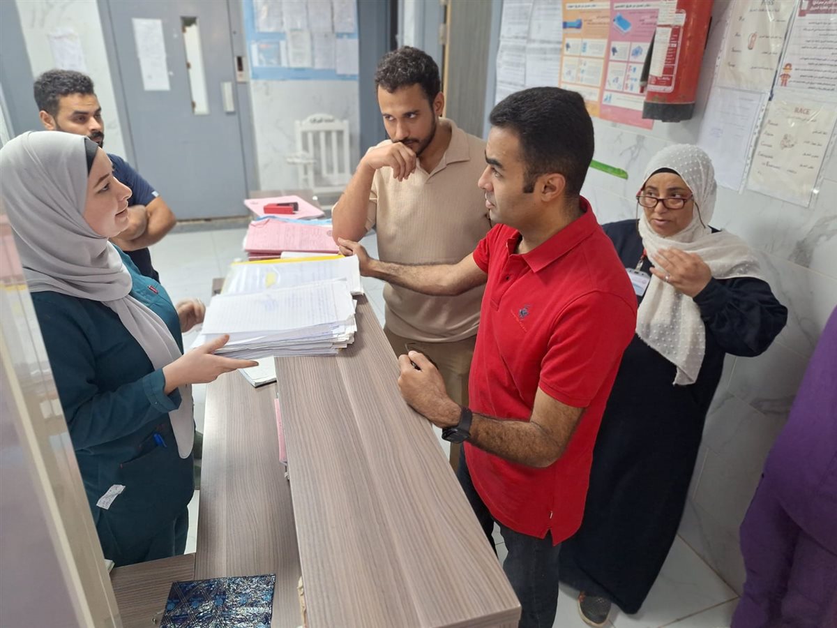وكيل الصحة يفاجئ مستشفى الحميات والفيوم العام ويطمئن على جاهزية وحدة العامرية للاعتماد