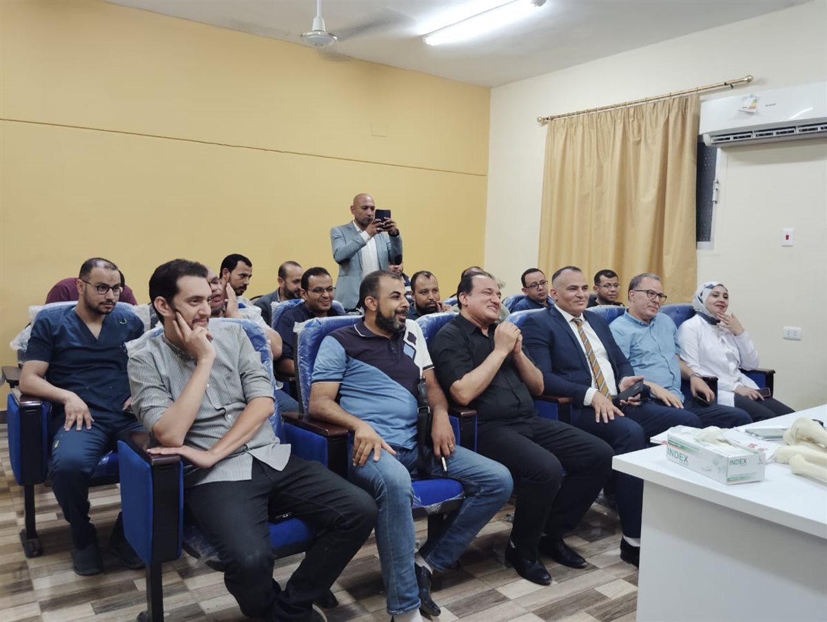 وكيل الصحة يشهد اللقاء العلمي الدوري القسم العظام بمستشفى الفيوم العام<br>