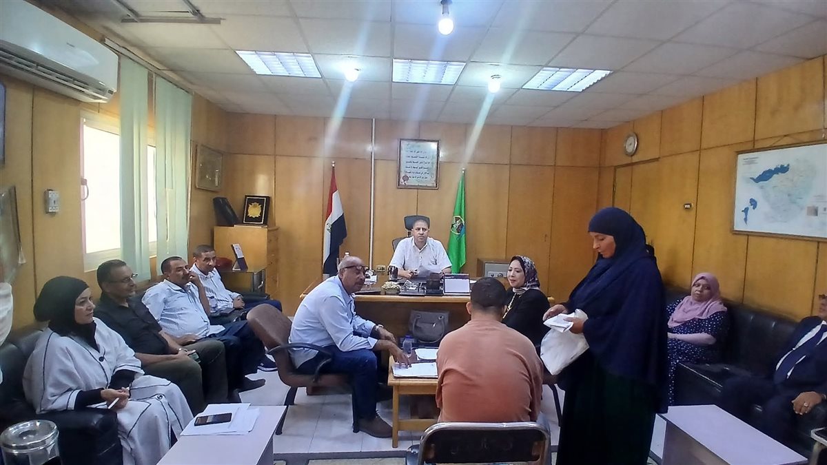 السكرتير العام الفيوم يناقش العديد من الشكاوى والمطالب الجماهيرية بطامية
