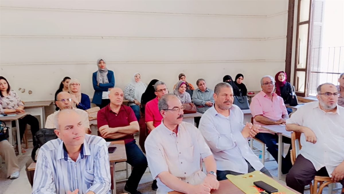 برنامج تدريبي تنمية المعارف والمهارات لدى المعلمين الجدد طبقًا لمعايير جودة المعلم
