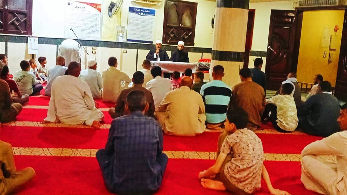 150 ندوة علمية في