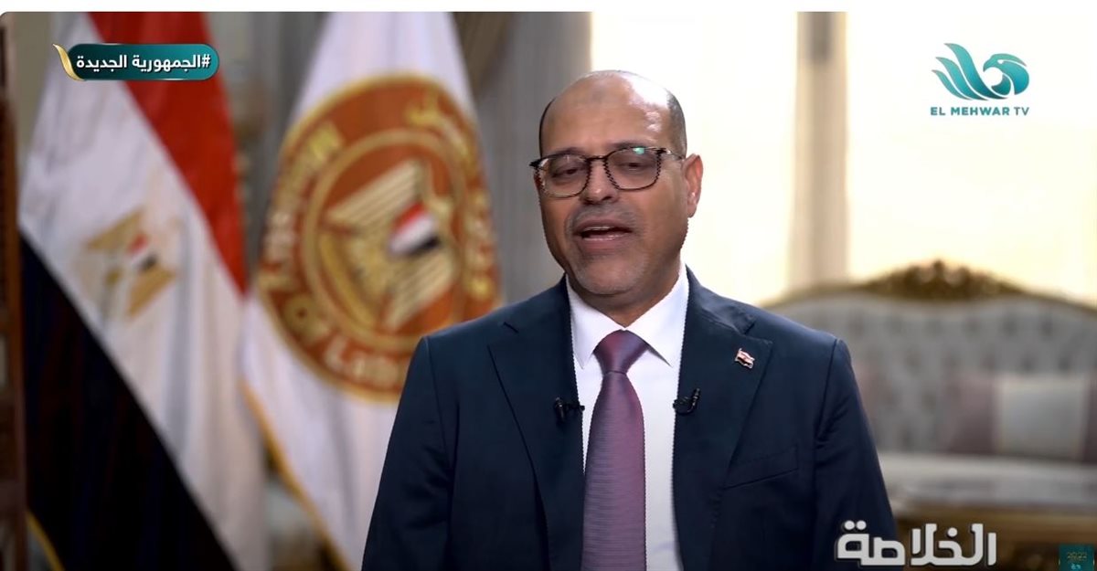 <strong>الدكتور محمد جبران - وزير العمل </strong>