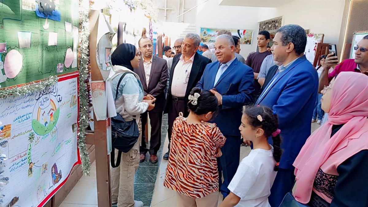 قبيصي يفتتح معرض مركز تنمية القدرات الصحفية والكاريكاتير الصحفي على مستوى الجمهورية