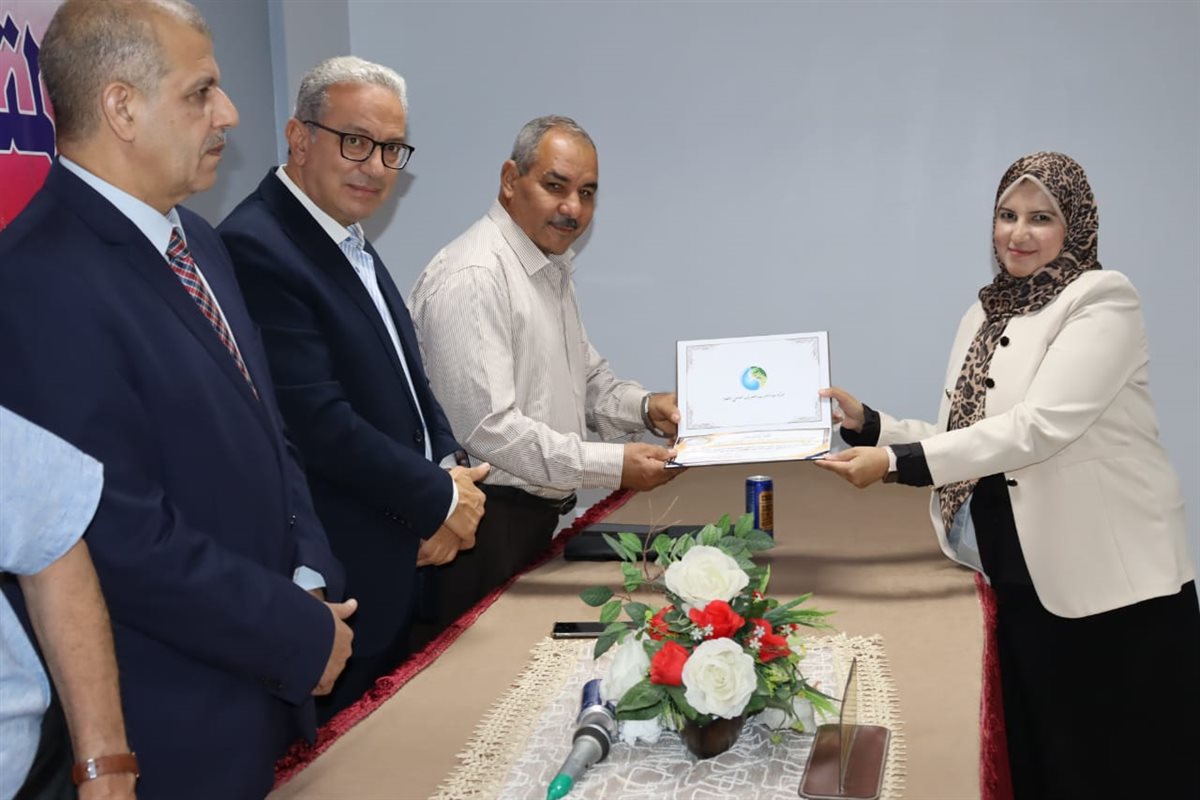 مياه الفيوم” تكرّم 49 من أبناء العاملين المتفوقين دراسيًا