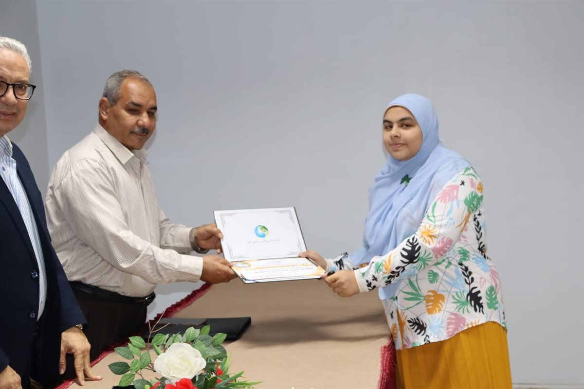 مياه الفيوم” تكرّم 49 من أبناء العاملين المتفوقين دراسيًا