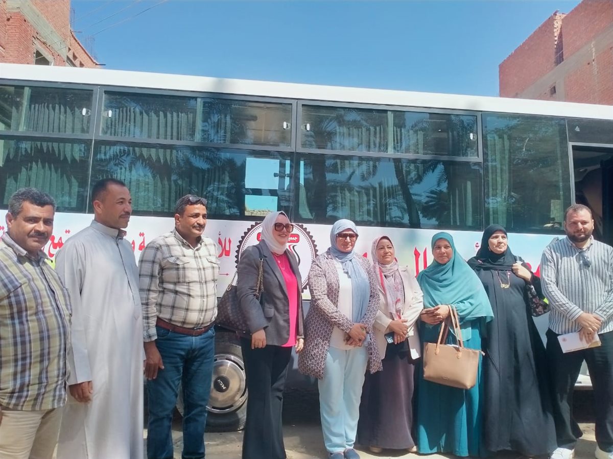 رئيس مركز ابشواى : توزيع 500 شنطة مدرسية و500 جنيه للزي المدرسي بطبهار