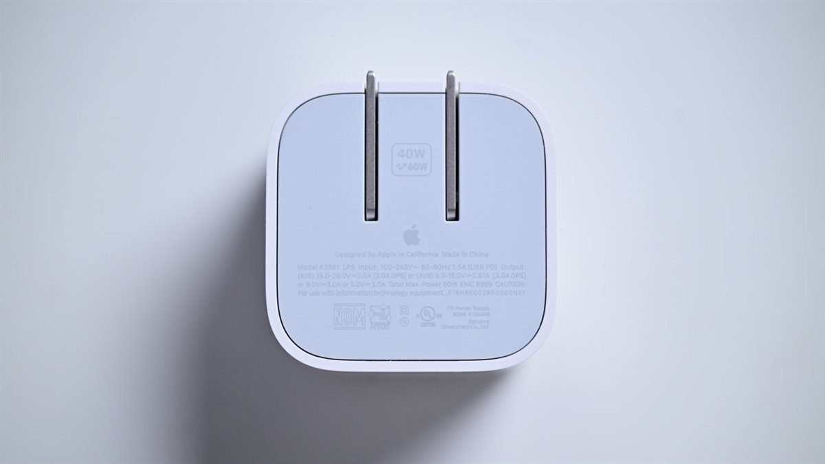 مواصفات Apple 40W Dynamic