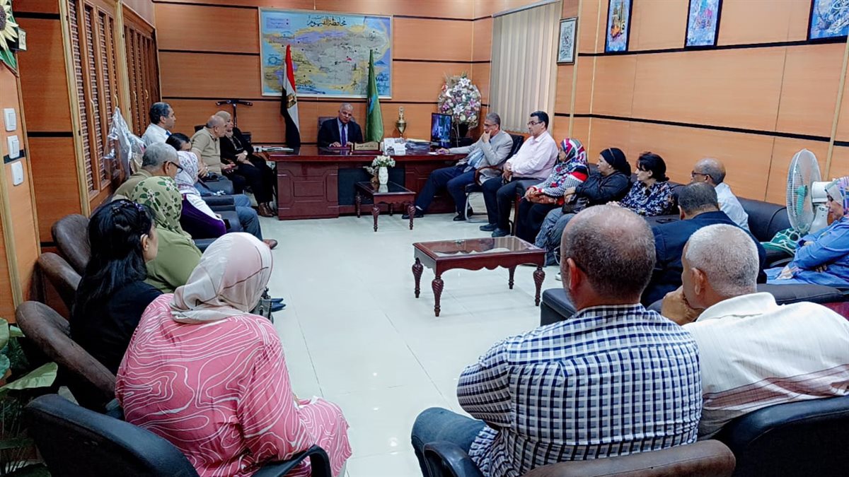 إجتماع مع مديري المدارس الثانوية العامة بغرب وشرق الفيوم استعدادًا للعام الدراسي الجديد 2026