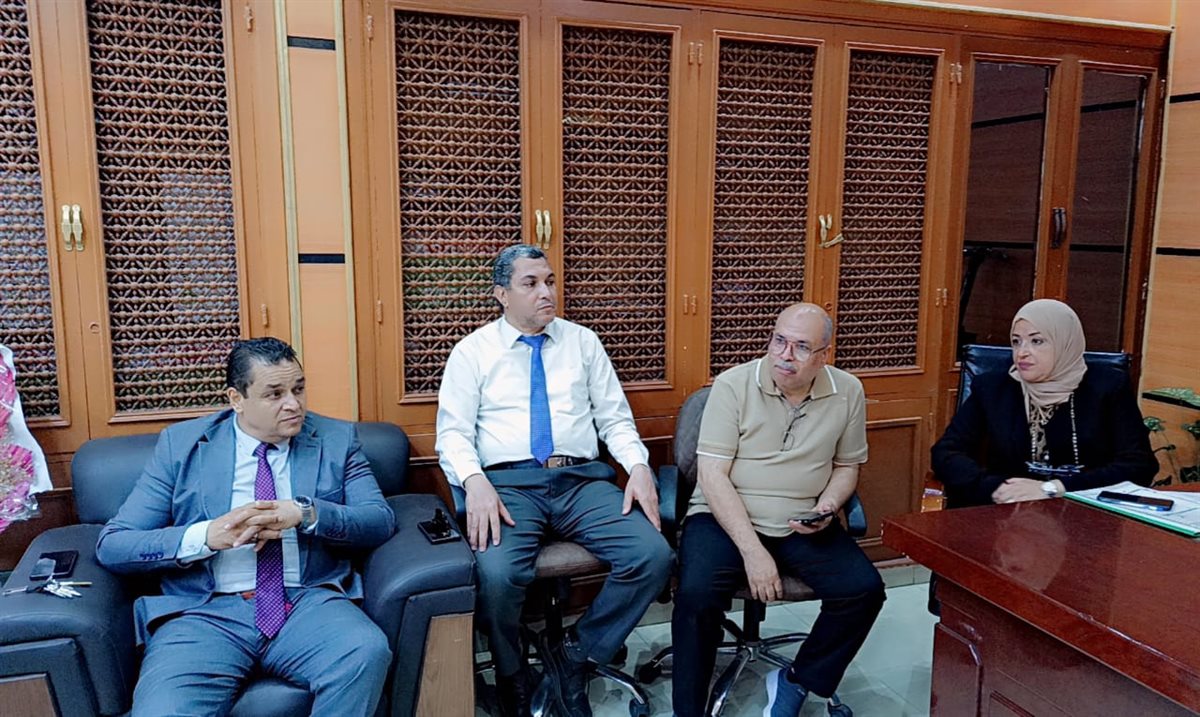 إجتماع مع مديري المدارس الثانوية العامة بغرب وشرق الفيوم استعدادًا للعام الدراسي الجديد 2026